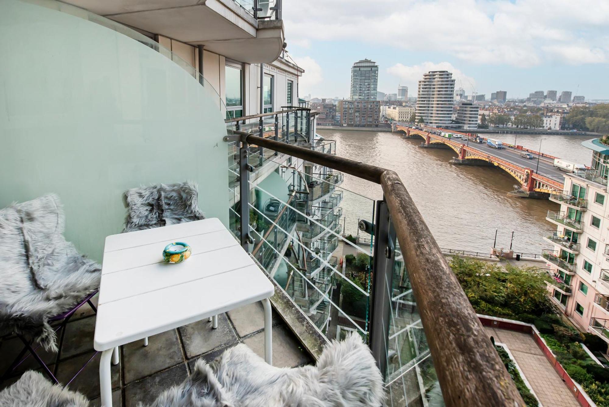 Modern 2 Bedroom 2 Bath Apartment With River View London Eksteriør bilde